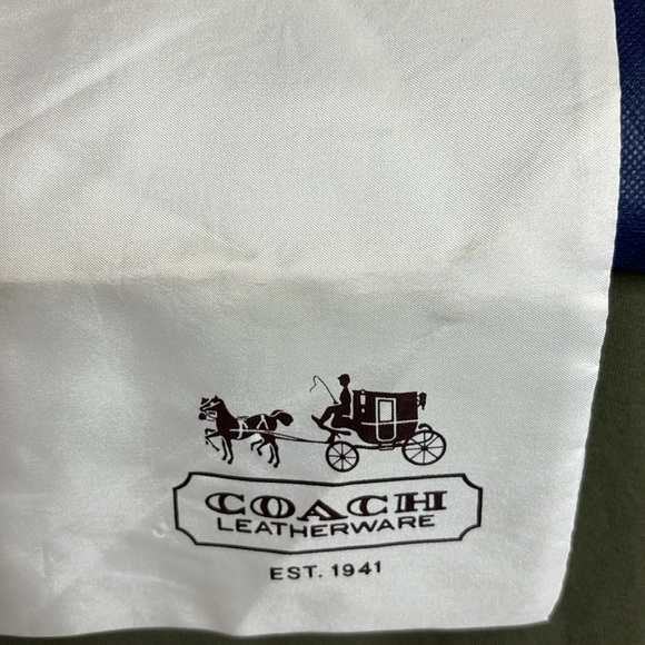 NWT Coach’s Badge Jacquard Dalton 31 Shoulder Bag Chalk Taupe - Picture 13 of 13